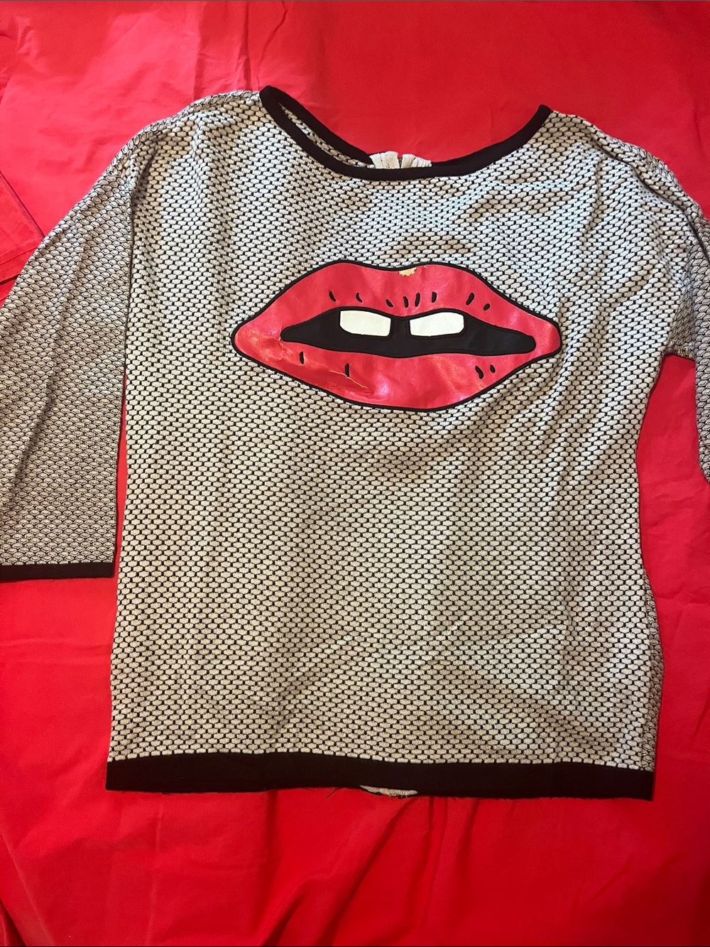 NAF NAF Black & White 3/4-Sleeve Tee with Red Lip Graphic